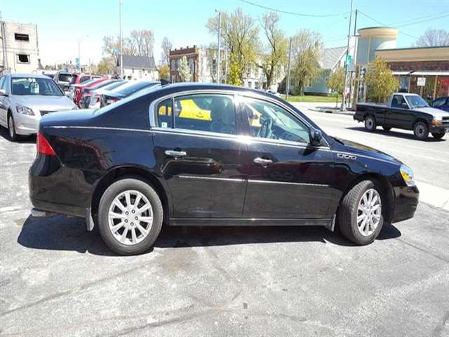 2011 Buick Lucerne CX 4dr Sedan
